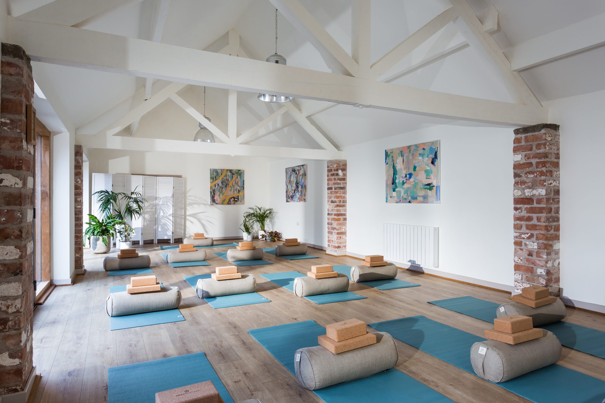 yoga room the barn plas ashpool