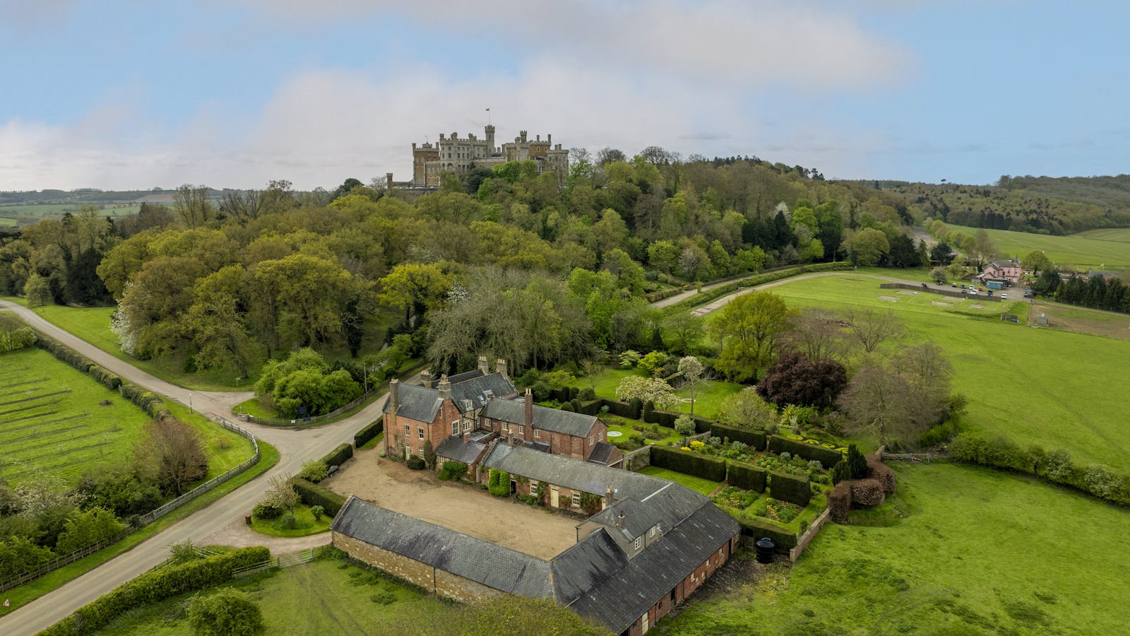 Juice Detox, Yoga and Healing Retreats at Belvoir Castle Estate